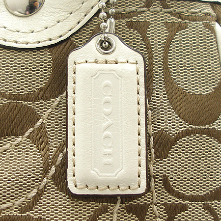 Coach(��ġ) �ñ׳�ó �ڰ��� �ö�� ��ġ ��Ʈ�� �̹���3 - ���̺��� �߰���ǰ