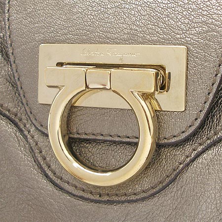 Ferragamo(��󰡸�) 21 5370 ��Ż�� ��� ���� ��ġ�� ��Ʈ�� �̹���3 - ���̺��� �߰���ǰ