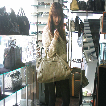 Balenciaga(¹ß·»½Ã¾Æ°¡) 132110 ½ÃƼ WORK(¿öÅ©) Å䯮¹é + º¸Á¶°Å¿ï Balenciaga(¹ß·»½Ã¾Æ°¡) 132110 ½ÃƼ WORK(¿öÅ©) Å䯮¹é + º¸Á¶°Å¿ï