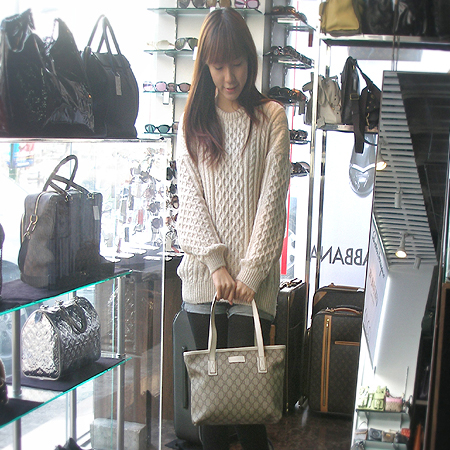 Gucci(����) 181084 GG �ΰ� PVC ���� ����� [��������] �̹���6 - ���̺��� �߰���ǰ