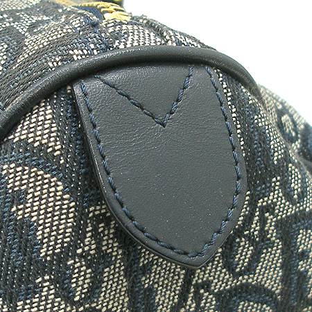 Dior(ũ����î���) �ΰ� �ڰ��� ������ ��Ʈ�� �̹���3 - ���̺��� �߰���ǰ