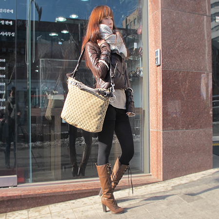 Gucci(����) 232949 �𰡵� GG�ΰ� Ȧ���� ��� 2-WAY [��������] �̹���6 - ���̺��� �߰���ǰ