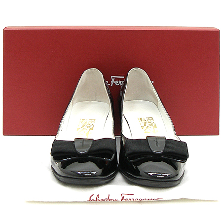 Ferragamo(��󰡸�) SYLVAN �ٶ� ���� ��� ���̴�Ʈ ������ ������ ���� �̹���2 - ���̺��� �߰���ǰ