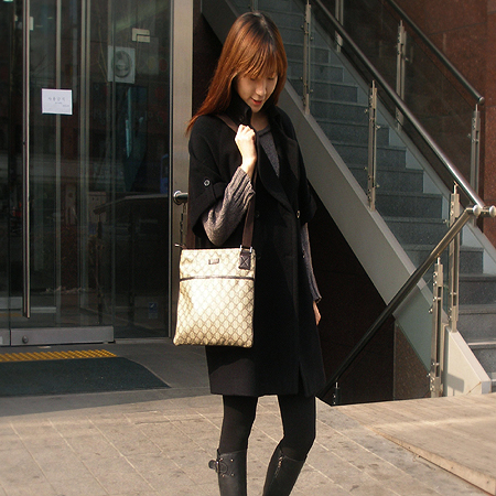 Gucci(����) 141626 GG�ΰ� PVC ���� Ʈ���� ũ�ν��� [��������] �̹���5 - ���̺��� �߰���ǰ