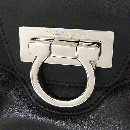 Ferragamo(��󰡸�) 21-6317 ���� ��ġ�� ���� ��Ʈ�� [��������] �̹���3 - ���̺��� �߰���ǰ