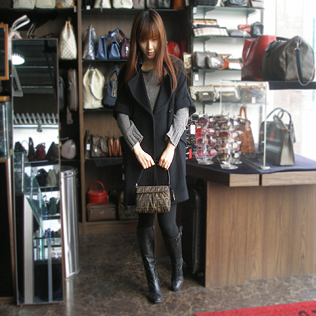 Fendi(���) 8BK070 FF�ΰ� ��ī �̴� ��Ʈ�� [�б�������] �̹���6 - ���̺��� �߰���ǰ