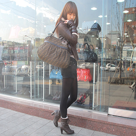 Fendi(���) 8BH186 FF�ΰ� ��ī �к긯 �� ����� [��������] �̹���6 - ���̺��� �߰���ǰ