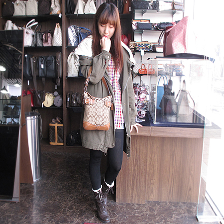 Coach(��ġ) ī�� �÷� ���� ����� �̹���5 - ���̺��� �߰���ǰ