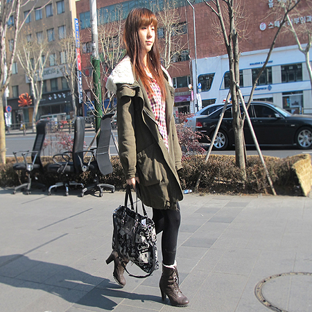 Coach(��ġ) �ΰ� �к긯 ��Ʈ�� + ��� ��Ʈ�� �̹���5 - ���̺��� �߰���ǰ