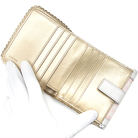 Loewe(�ο���) �ΰ� PVC ���� ��Ƽġ 3�� ������ �̹���2 - ���̺��� �߰���ǰ