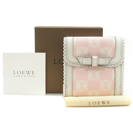 Loewe(�ο���) �ΰ� PVC ���� ��Ƽġ 3�� ������ �̹���4 - ���̺��� �߰���ǰ