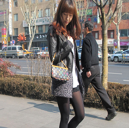 Louis Vuitton(���̺���) M92648 ���׷� ���� �ָ��÷� ����Ʈ �Ǽ��縮 �Ŀ�ġ ����� [�б�������] �̹���6 - ���̺��� �߰���ǰ