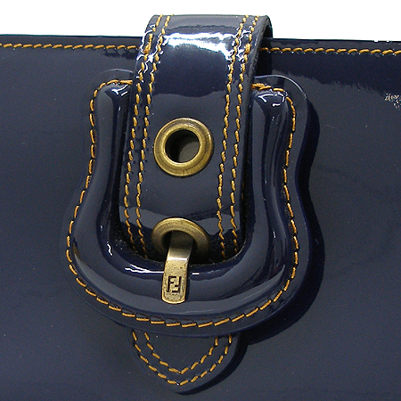 Fendi(���) 8M0032 00UNU F0GV3 B-FENDI ��Ŭ ������ ������ �̹���3 - ���̺��� �߰���ǰ