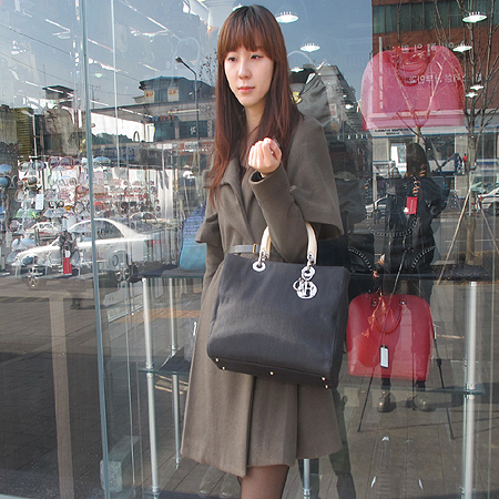 Dior(ũ����î���) ���� �̴ϼ� �ΰ� ��� �к긯 ���̵� ��Ʈ�� �̹���6 - ���̺��� �߰���ǰ