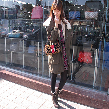 Fendi(���) 8BN600 ���� FF �ΰ� ��ġ �����ĵ� ����� �̹���6 - ���̺��� �߰���ǰ