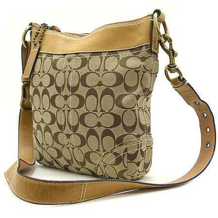 Coach(��ġ) �ñ׳��� ���� ũ�ν��� �̹���2 - ���̺��� �߰���ǰ