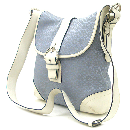 Coach(��ġ) �ñ׳�ó �ڰ��� ��Ʈ ��� ũ�ν��� �̹���3 - ���̺��� �߰���ǰ