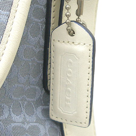Coach(��ġ) �ñ׳�ó �ڰ��� ��Ʈ ��� ũ�ν��� �̹���4 - ���̺��� �߰���ǰ