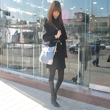 Coach(��ġ) �ñ׳�ó �ڰ��� ��Ʈ ��� ũ�ν��� �̹���6 - ���̺��� �߰���ǰ