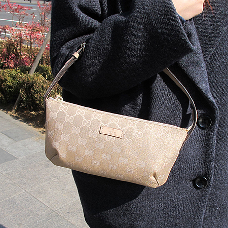 Gucci(����) 190393 GG�ΰ� �ڰ��� �Ŀ�ġ ����� [��������] �̹���6 - ���̺��� �߰���ǰ
