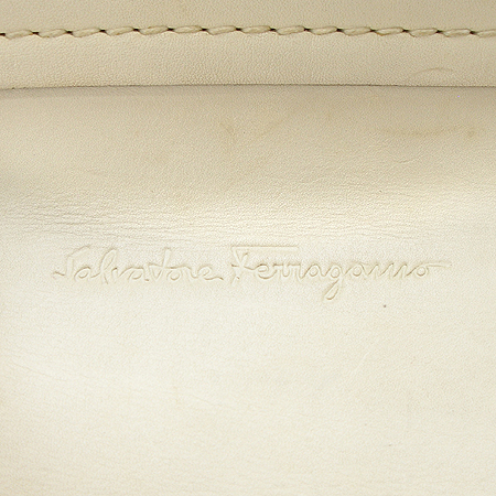 Ferragamo(��󰡸�) 21 7420 ���� ��Ʈ�� �̹���5 - ���̺��� �߰���ǰ