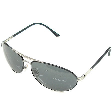 ����  ���۶�