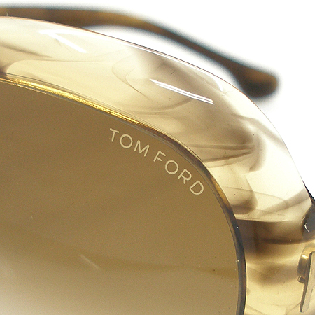 TOMFORD(������) TF83 ���ٶ��� �� ���۶� �̹���5 - ���̺��� �߰���ǰ