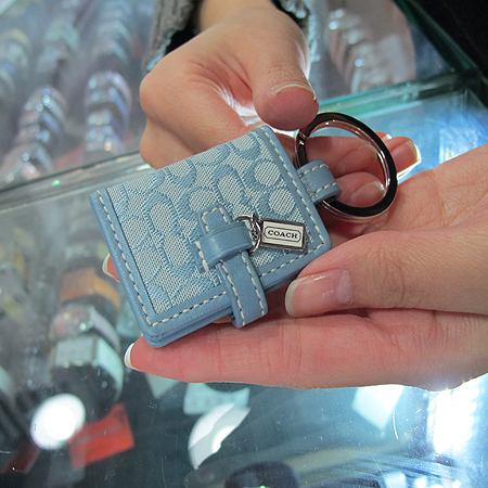 Coach(��ġ) �������� ���帵 ����ø ŰȦ�� [�б�������] �̹���6 - ���̺��� �߰���ǰ