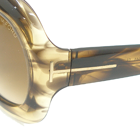 TOMFORD(������) TF83 ���ٶ��� �� ���۶� �̹���4 - ���̺��� �߰���ǰ