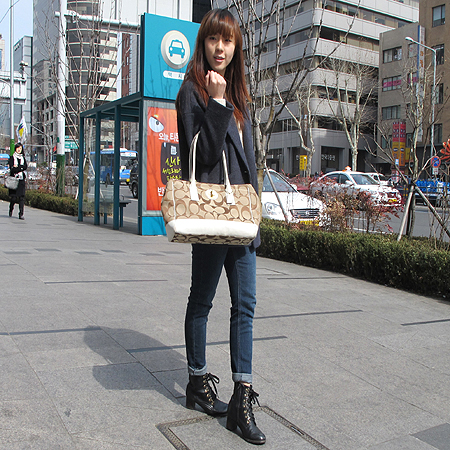 Coach(��ġ) 11558 �ñ׳��� ��ī�� ����� �̹���6 - ���̺��� �߰���ǰ