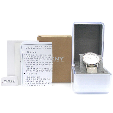 DKNY(����ī��) NY4329 ũ�γ� �׷��� �ڰ��� ���̴�Ʈ ���� ��� ������ �ð� �̹���2 - ���̺��� �߰���ǰ