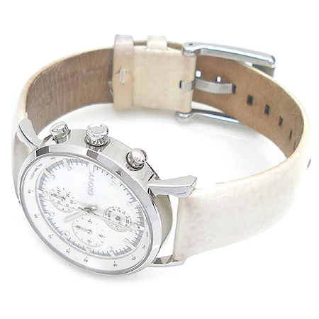 DKNY(����ī��) NY4329 ũ�γ� �׷��� �ڰ��� ���̴�Ʈ ���� ��� ������ �ð� �̹���3 - ���̺��� �߰���ǰ