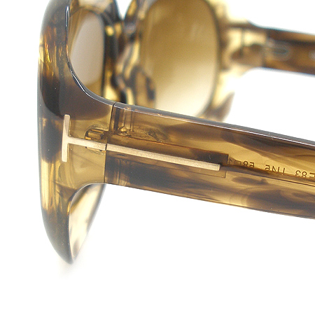 TOMFORD(������) TF83 ���ٶ��� �� ���۶� �̹���4 - ���̺��� �߰���ǰ