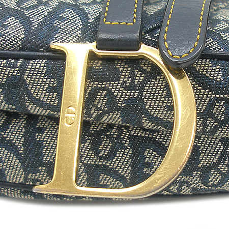 Dior(ũ����î���) �ΰ� �ڰ��� ���� ����� �̹���4 - ���̺��� �߰���ǰ