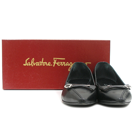 Ferragamo(��󰡸�) GERALDINE ��Ż ��� ������ ������ ���� �̹���2 - ���̺��� �߰���ǰ