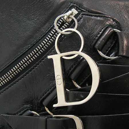 Dior(ũ����î���) 03 BM 0074 �۾������� ����� �̹���3 - ���̺��� �߰���ǰ