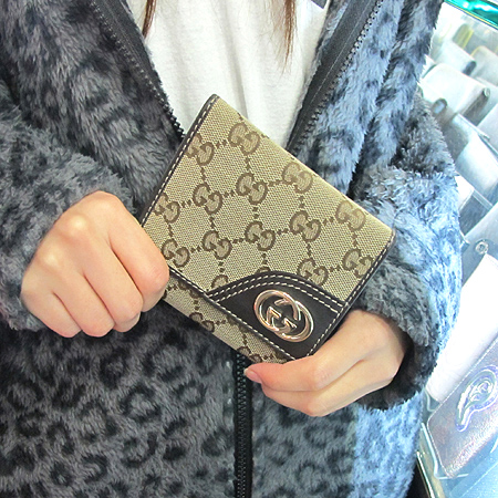 Gucci(����) 181597 GG �ΰ� �ڰ��� ���� ��� 3�� ������ �̹���6 - ���̺��� �߰���ǰ