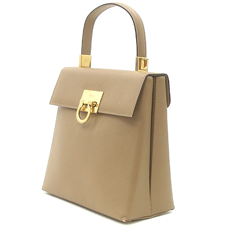Ferragamo(��󰡸�) 21 0160 ���� ��ġ�� ��� �簢 ��Ʈ�� �̹���2 - ���̺��� �߰���ǰ