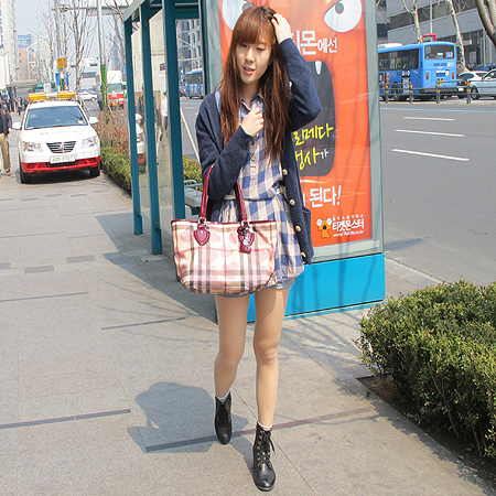 Burberry(������) HBN477 �� ��� üũ PVC ���̴�Ʈ ��Ƽġ ���� ����� �̹���6 - ���̺��� �߰���ǰ