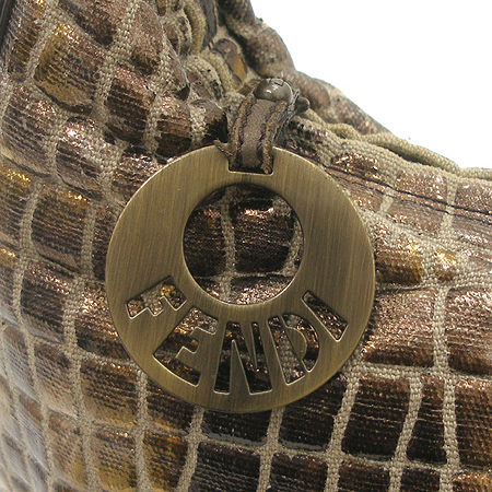 Fendi(���) 8BR473 ��Ƽ�� ü�� ȣ�� ����� [�б�����������2ȣ��] �̹���4 - ���̺��� �߰���ǰ