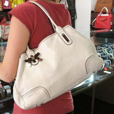 Gucci(����) 163805 GG�ΰ� ������� ���� ����� �̹���5 - ���̺��� �߰���ǰ