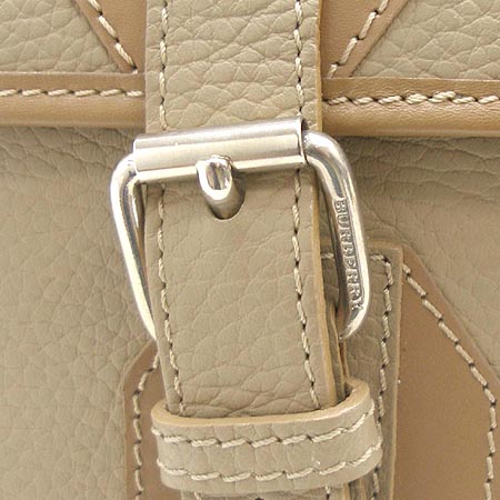 Burberry(������) ���� ����� �̹���4 - ���̺��� �߰���ǰ