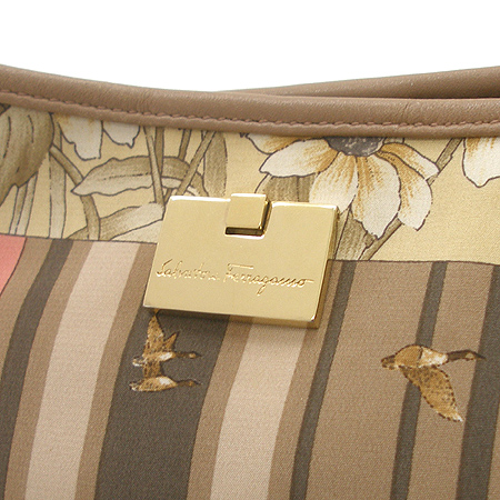 Ferragamo(��󰡸�) 21 1898 ����� �̹���4 - ���̺��� �߰���ǰ