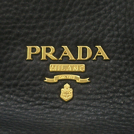 Prada(�����) BN1713 ���� �ΰ� ��� �۾��� ���� ��Ʈ�� + ũ�ν� ��Ʈ�� �̹���5 - ���̺��� �߰���ǰ
