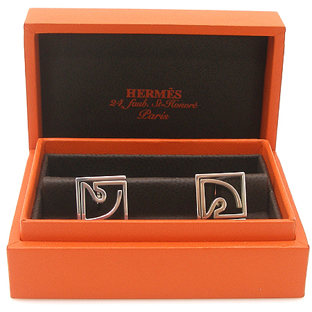 Hermes(�����޽�) 925(�ǹ�) Ŀ�꽺 ��ư [��������] �̹���2 - ���̺��� �߰���ǰ