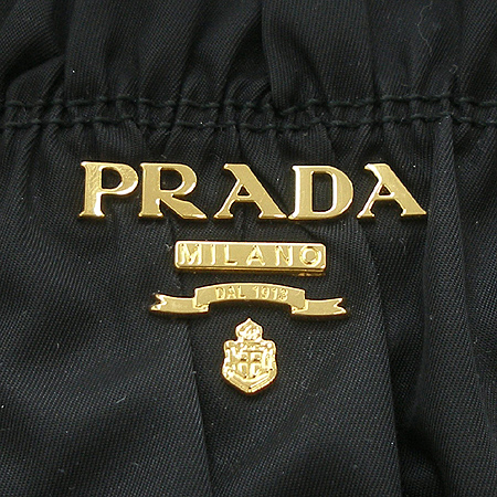 Prada(�����) BN1336 ������ �к긯 ��Ʈ�� + �����Ʈ�� �̹���4 - ���̺��� �߰���ǰ