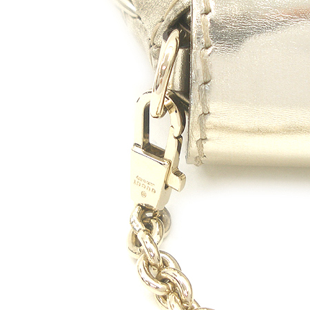 Gucci(����) 189886 GG�ΰ� ��� ��Ż�� Ŭ��ġ �� ���� ü�� ����� [�б�����������2ȣ��] �̹���5 - ���̺��� �߰���ǰ