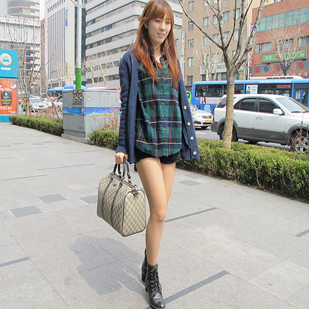 Gucci(����) 193603 GG�ΰ� PVC ������ ��Ʈ�� �̹���6 - ���̺��� �߰���ǰ