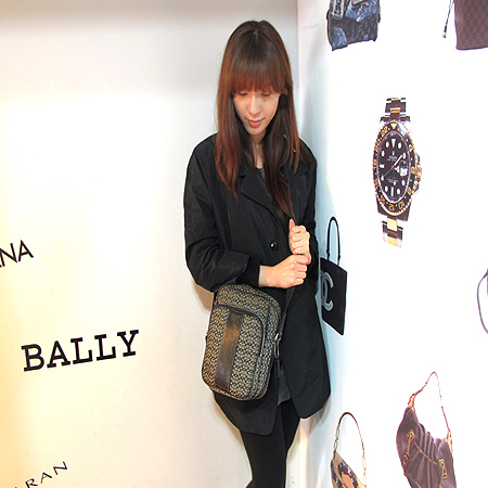 Coach(��ġ) �ñ׳�ó �� ���� �к긯 ũ�ν��� [�б�����������2ȣ��] �̹���5 - ���̺��� �߰���ǰ