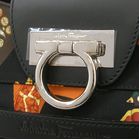 Ferragamo(��󰡸�) 21 7477 ���� ��ġ�� ��Ʈ�� �̹���3 - ���̺��� �߰���ǰ